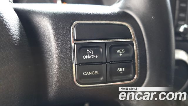 Jeep Wrangler 2013 — photo 17