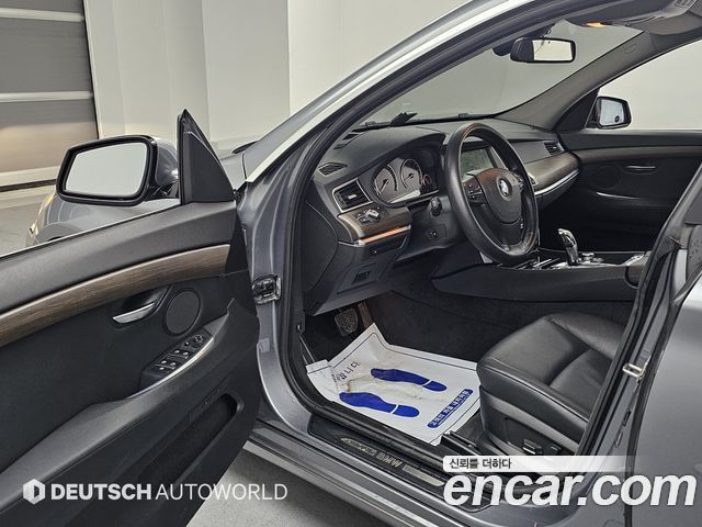 BMW Gran Turismo 2011 — photo 11