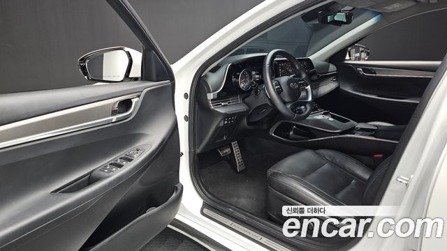 Hyundai Grandeur 2022 — photo 17