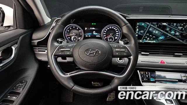 Hyundai Grandeur 2022 — photo 19