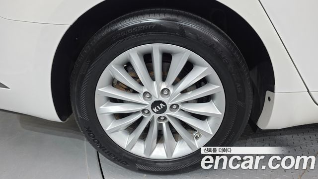 Kia K7 2016 — photo 5