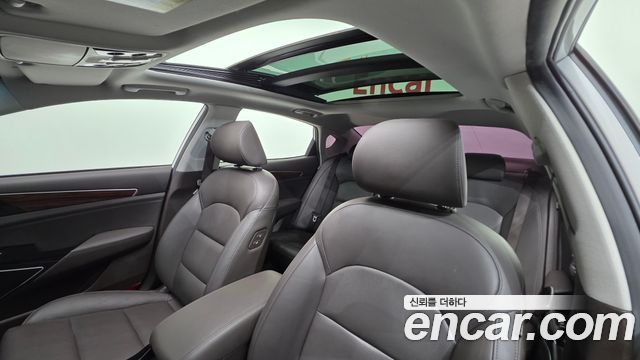 Kia K7 2016 — photo 11