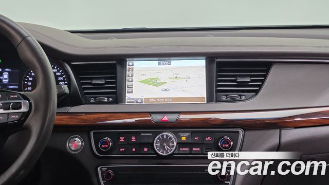 Kia K7 2016 — photo 16
