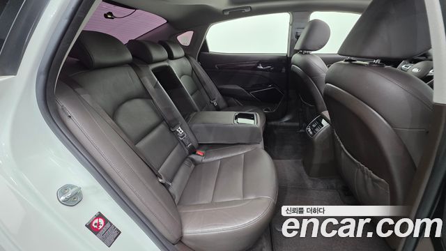 Kia K7 2016 — photo 20