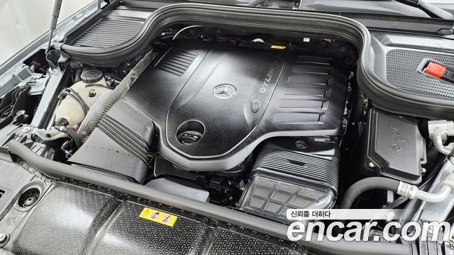 Mercedes-Benz GLE-Class 2025 — photo 6