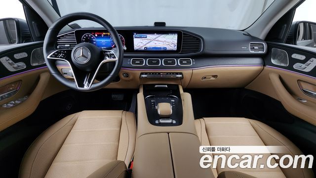 Mercedes-Benz GLE-Class 2025 — photo 10