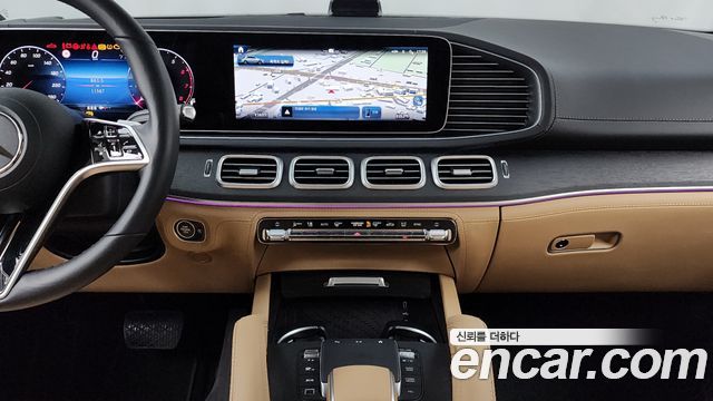 Mercedes-Benz GLE-Class 2025 — photo 20