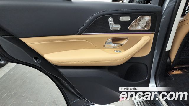 Mercedes-Benz GLE-Class 2025 — photo 15