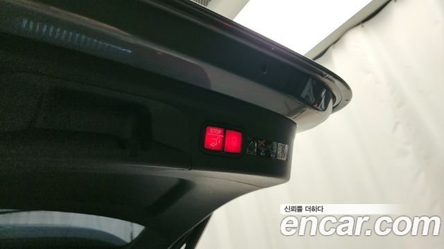 Mercedes-Benz GLE-Class 2025 — photo 28