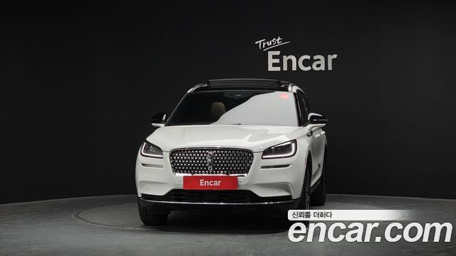 Lincoln Corsair 2022 — photo 3