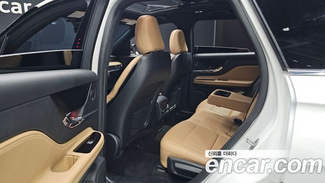 Lincoln Corsair 2022 — photo 18