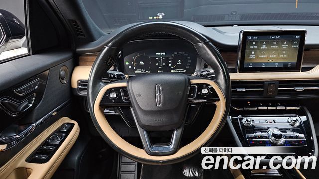 Lincoln Corsair 2022 — photo 19