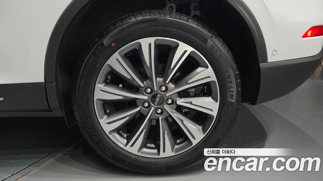Lincoln Corsair 2022 — photo 7