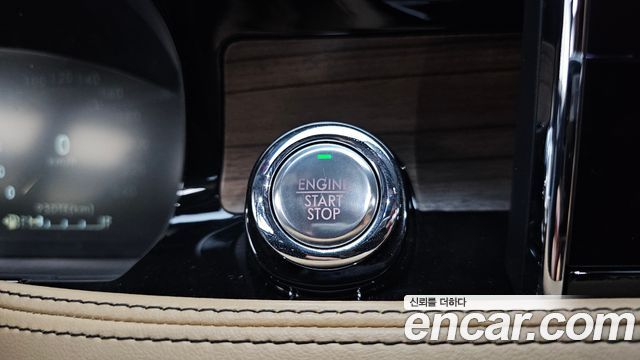 Lincoln Corsair 2022 — photo 27