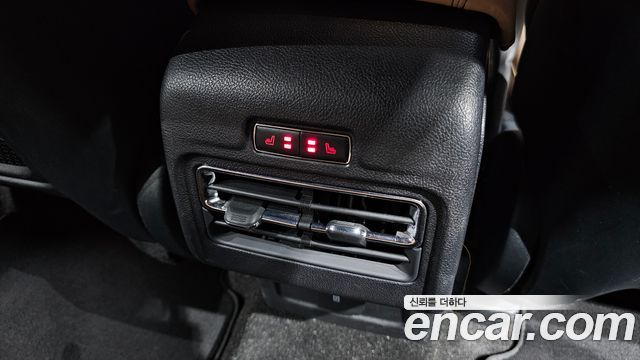 Lincoln Corsair 2022 — photo 31