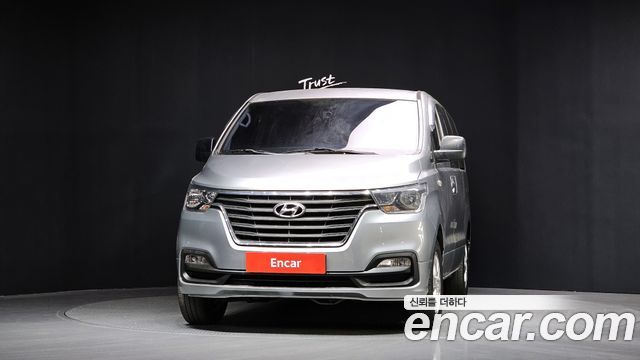 Hyundai Starex 2018 — photo 3