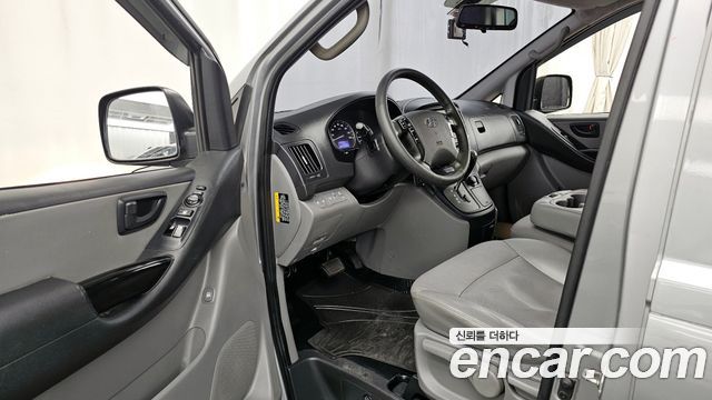 Hyundai Starex 2018 — photo 10