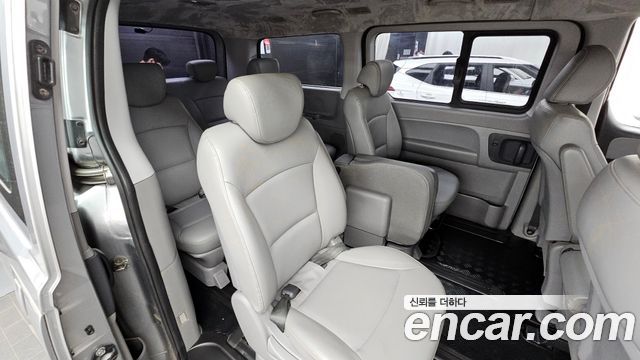 Hyundai Starex 2018 — photo 12