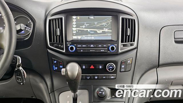 Hyundai Starex 2018 — photo 14