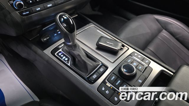 Hyundai Genesis 2016 — photo 9