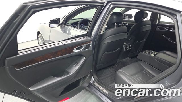 Hyundai Genesis 2016 — photo 11