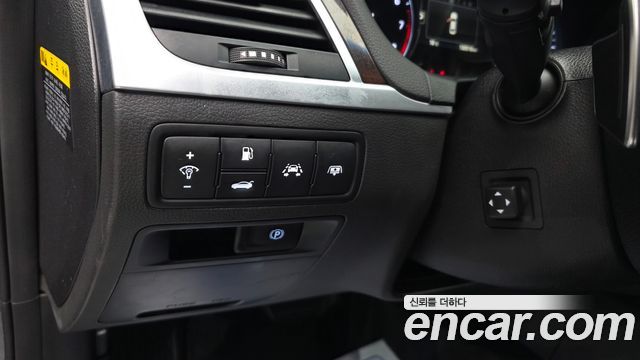 Hyundai Genesis 2016 — photo 13