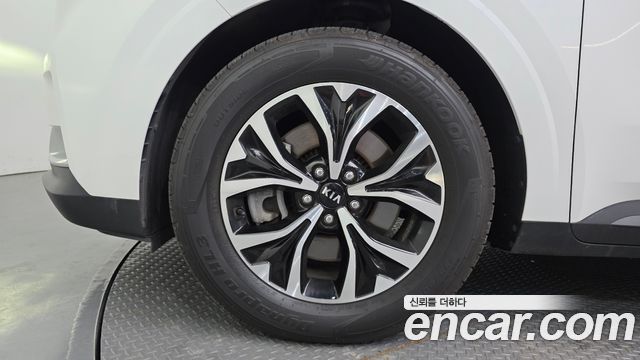 Kia Canival 2021 — photo 5