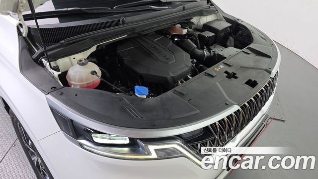 Kia Canival 2021 — photo 6