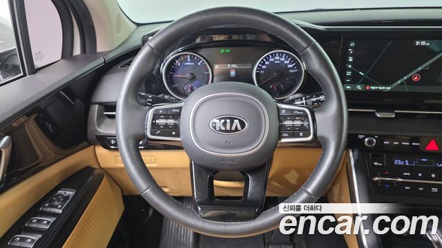 Kia Canival 2021 — photo 12