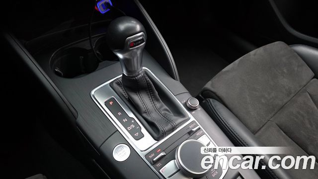 Audi A3 2015 — photo 9
