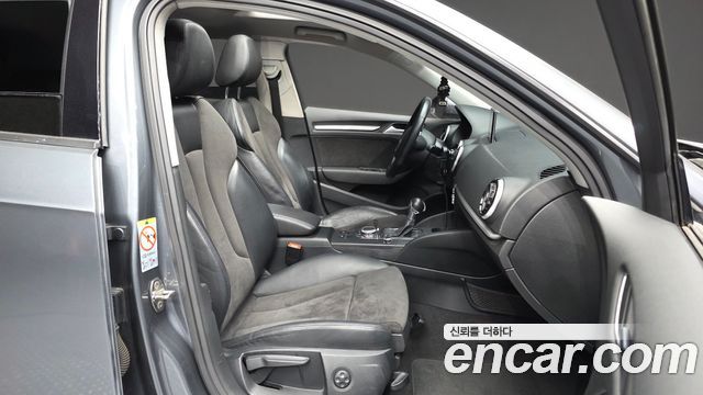 Audi A3 2015 — photo 11