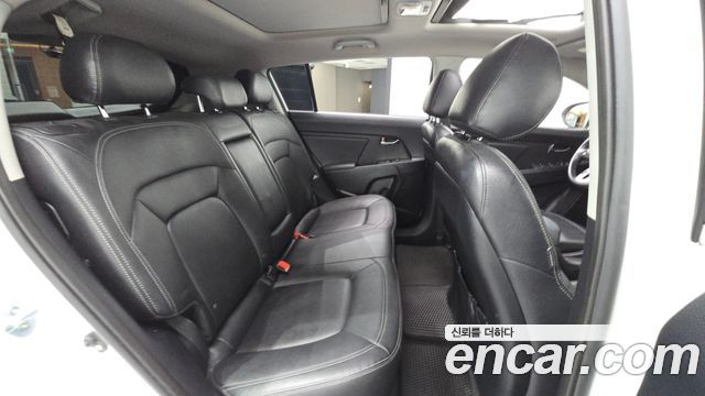 Kia Sportage 2013 — photo 18