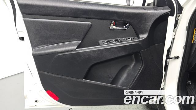 Kia Sportage 2013 — photo 14