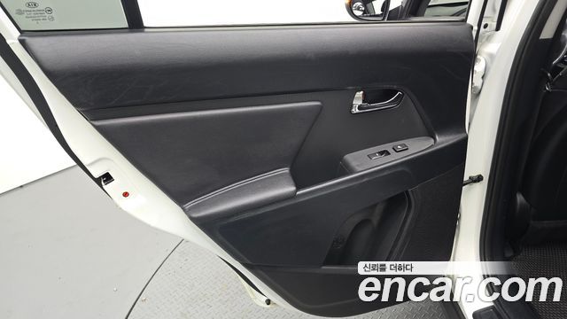 Kia Sportage 2013 — photo 15