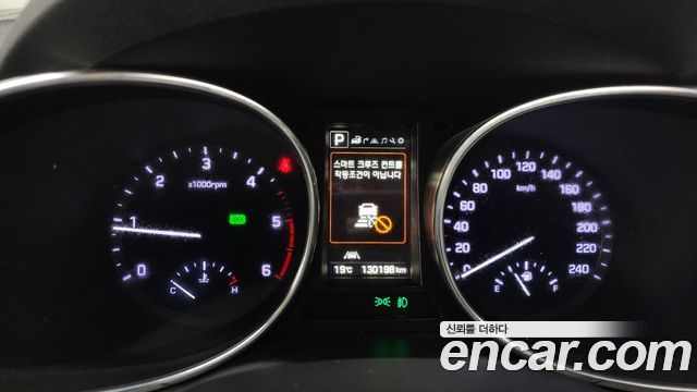 Hyundai Santafe 2017 — photo 11