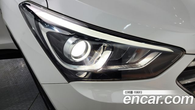 Hyundai Santafe 2017 — photo 8