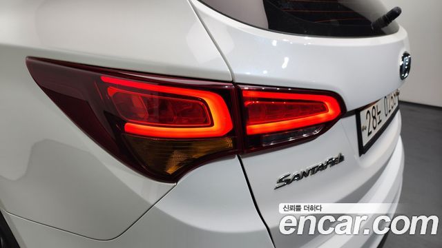 Hyundai Santafe 2017 — photo 9