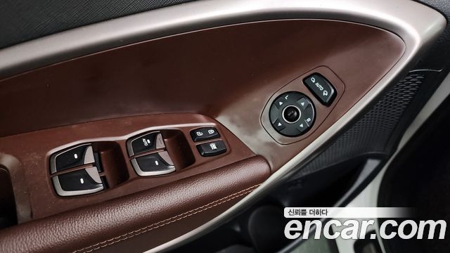 Hyundai Santafe 2017 — photo 29