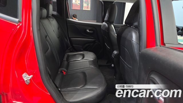 Jeep Renegade 2020 — photo 18