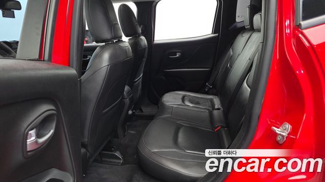 Jeep Renegade 2020 — photo 16