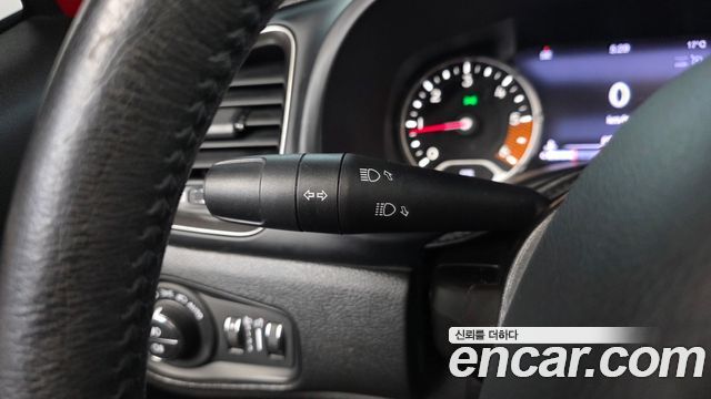 Jeep Renegade 2020 — photo 29