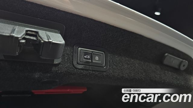 Audi A6 2023 — photo 18