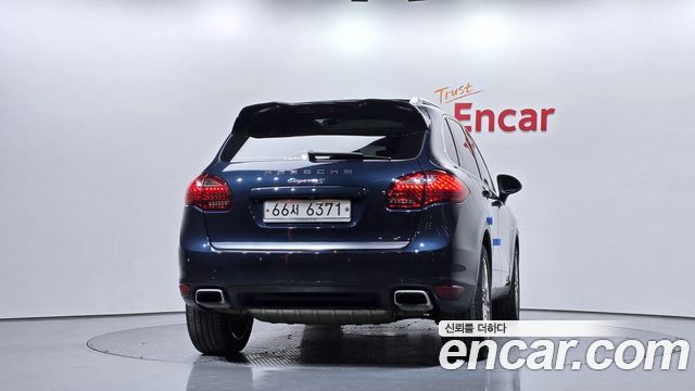Porsche Cayenne 2014 — photo 4