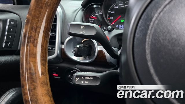 Porsche Cayenne 2014 — photo 17