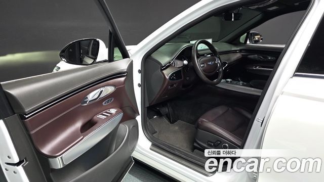 Genesis GV70 2021 — photo 10