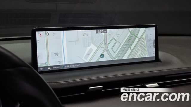 Genesis GV70 2021 — photo 13