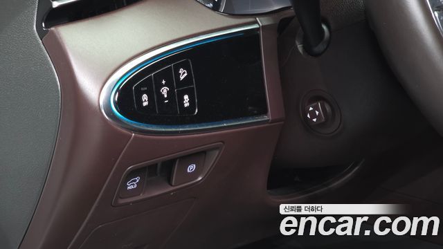 Genesis GV70 2021 — photo 15