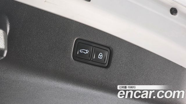 Genesis GV70 2021 — photo 20