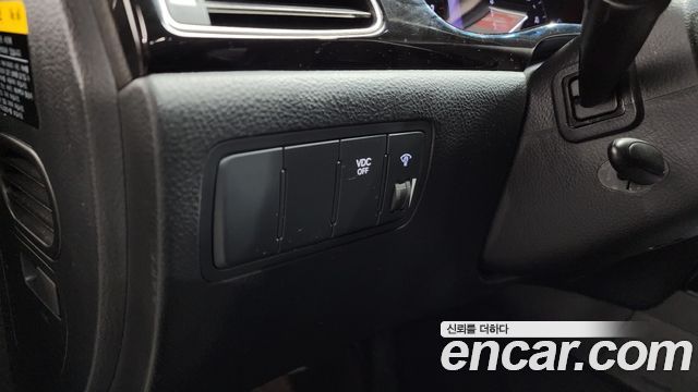 Hyundai Genesis 2013 — photo 13