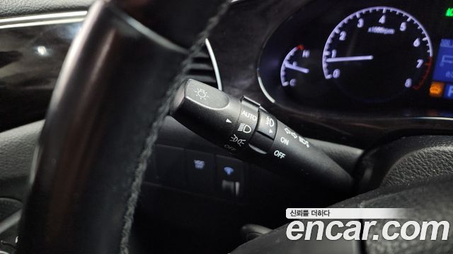 Hyundai Genesis 2013 — photo 14
